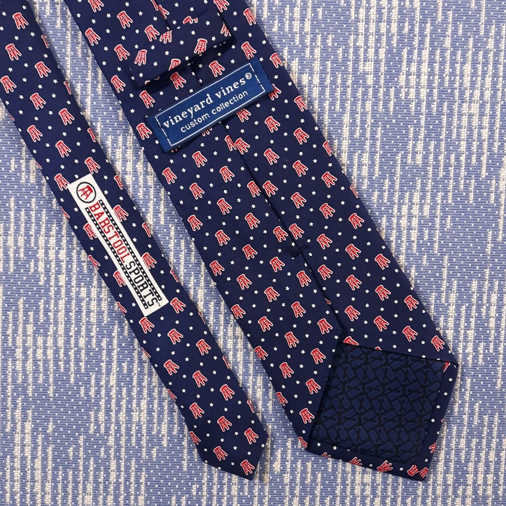 Vineyard Vines Barstool Sports Tie Necktie Silk Blue Made In USA 3-3/8" Wide